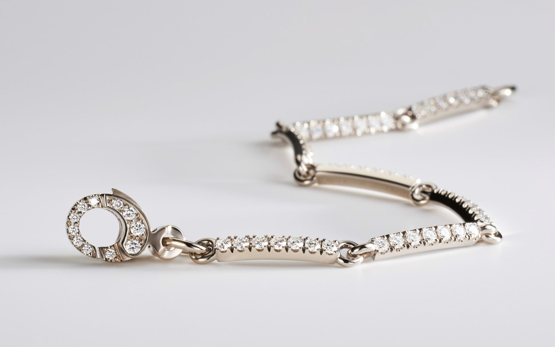 Armband LINE Brillanten 18K Weißgold - Jochen Pohl - Line-wg