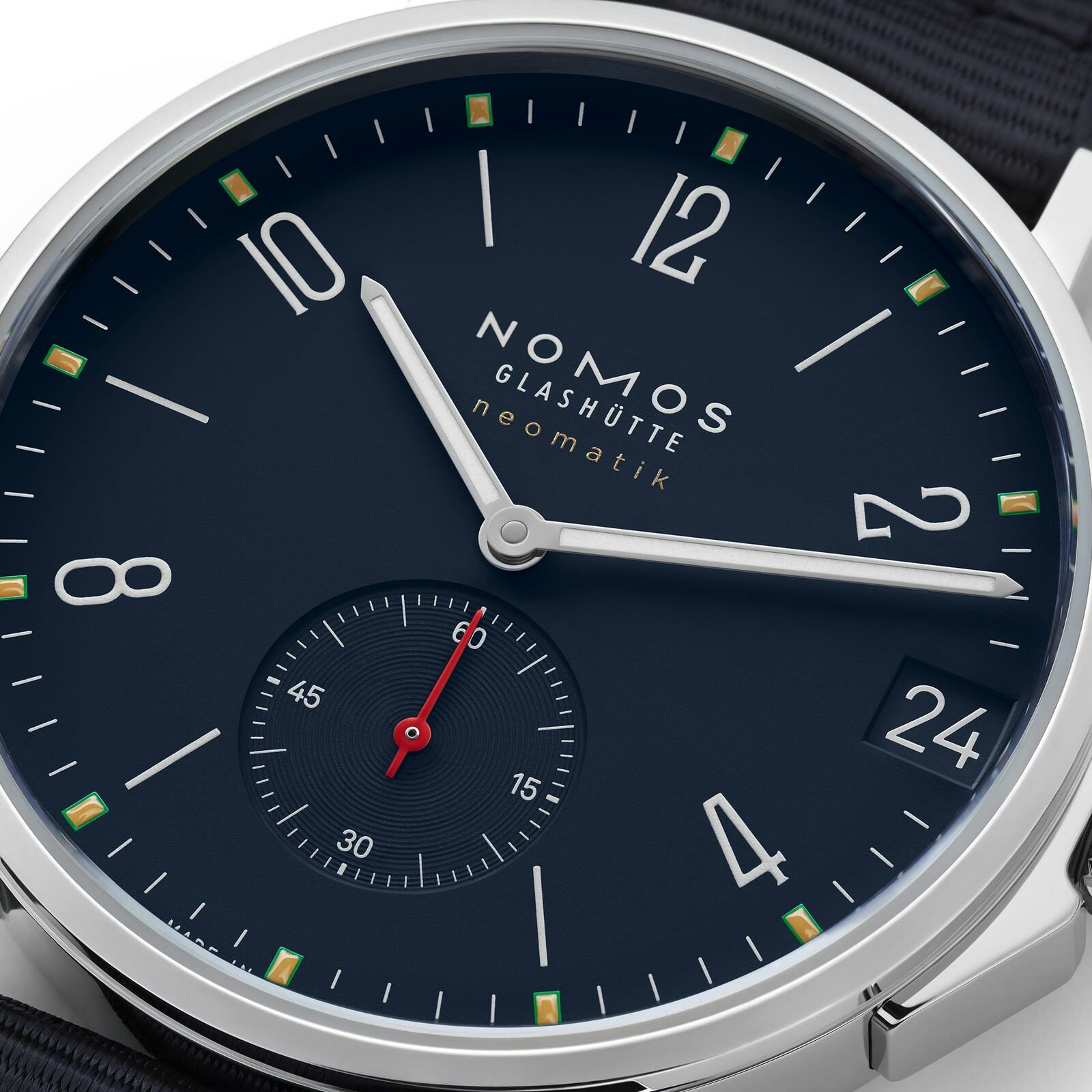 528 Ahoi neomatik 38 Datum Atlantik - NOMOS Glashütte - U-528