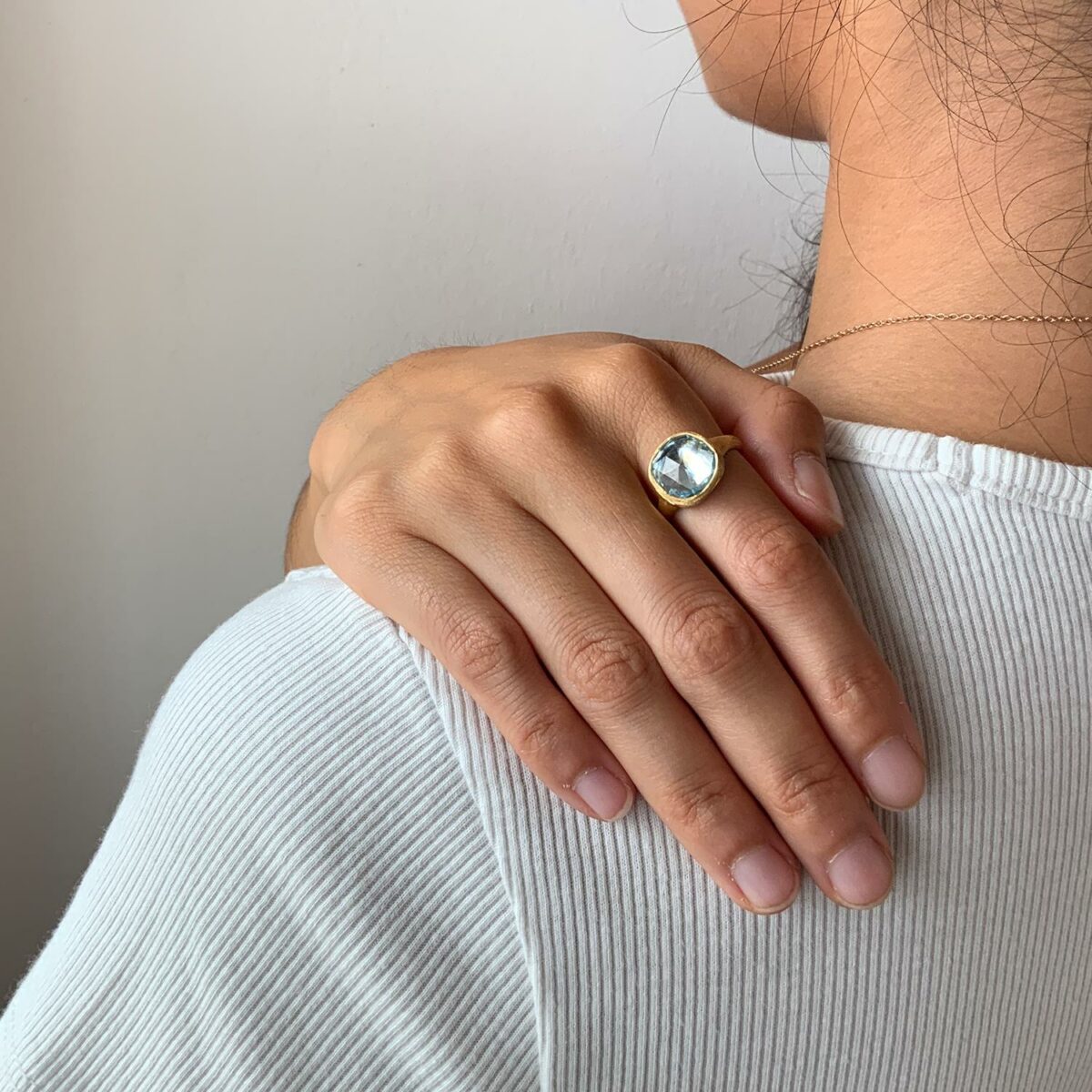 Ring Jaipur Topas blau 18K Gelbgold - Marco Bicego - AB616TP01