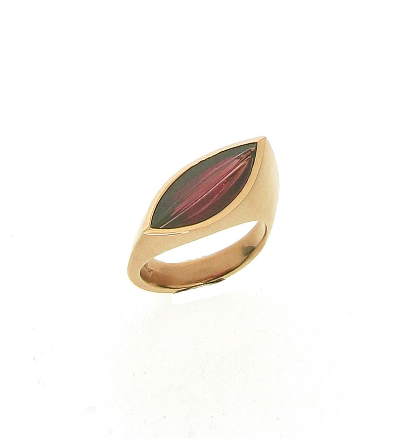 Ring Navette Granat 18K Roségold - Angela Hübel - 3077-gra