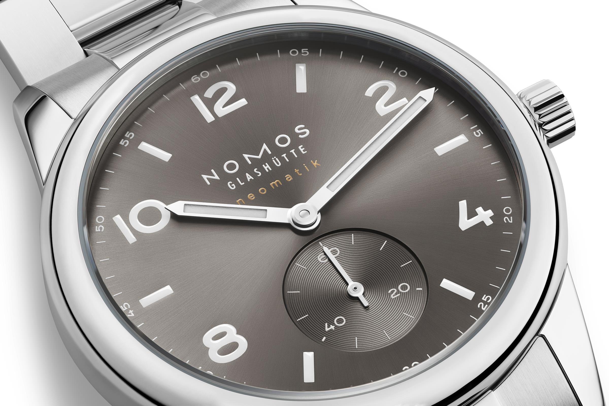 764 Club Sport smoke 39 mm Automatik - NOMOS Glashütte - U-764