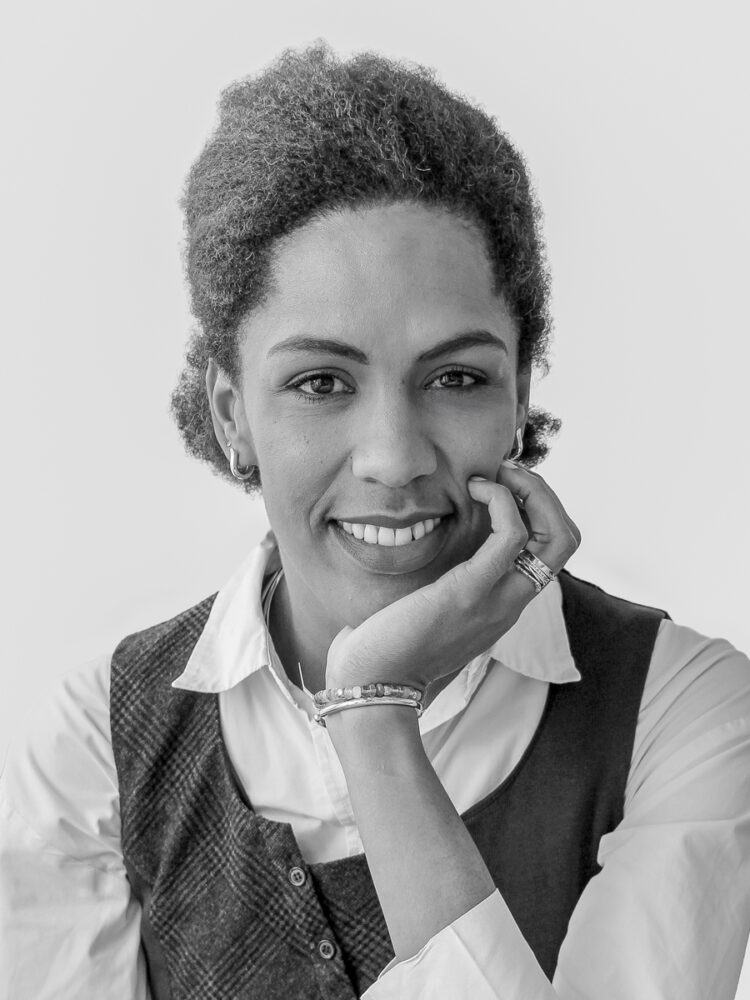 Julia , Galerie Voigt Nürnberg, Team Schmuck